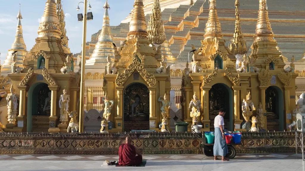 Cover Image for Myanmar Street Photography