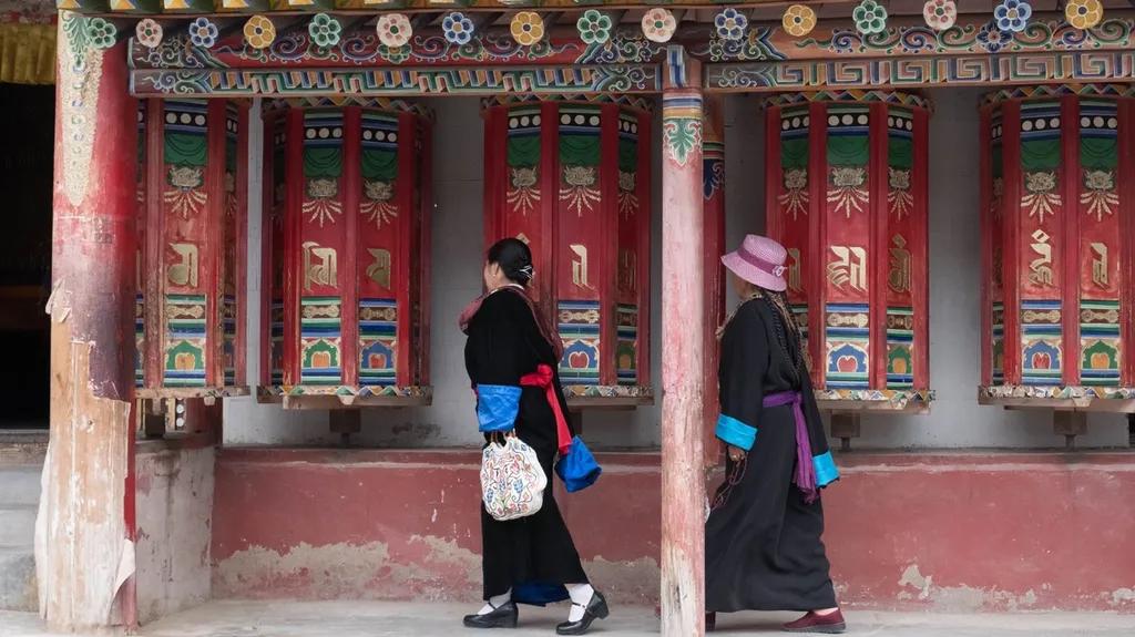 Cover Image for Visiting a Tibetan Monastery