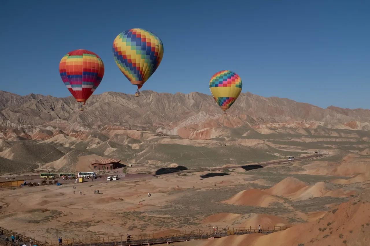 Balloons over Zhangye Landform - Gansu, China